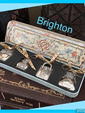❣️Brighton Silver Bag Place Card Holders - Ornaments - Jewelry